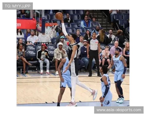 尼克斯第三节领先马刺，布伦森单节15分对飙文班亚马